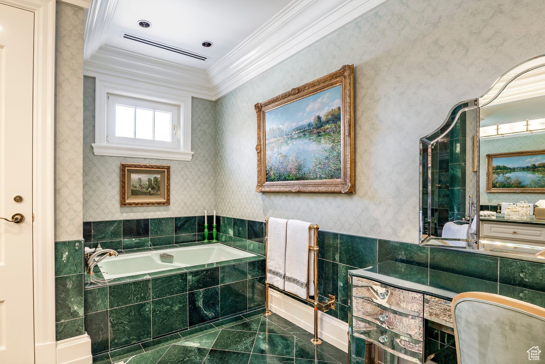 OLD ORCHARD ESTATES - Residential