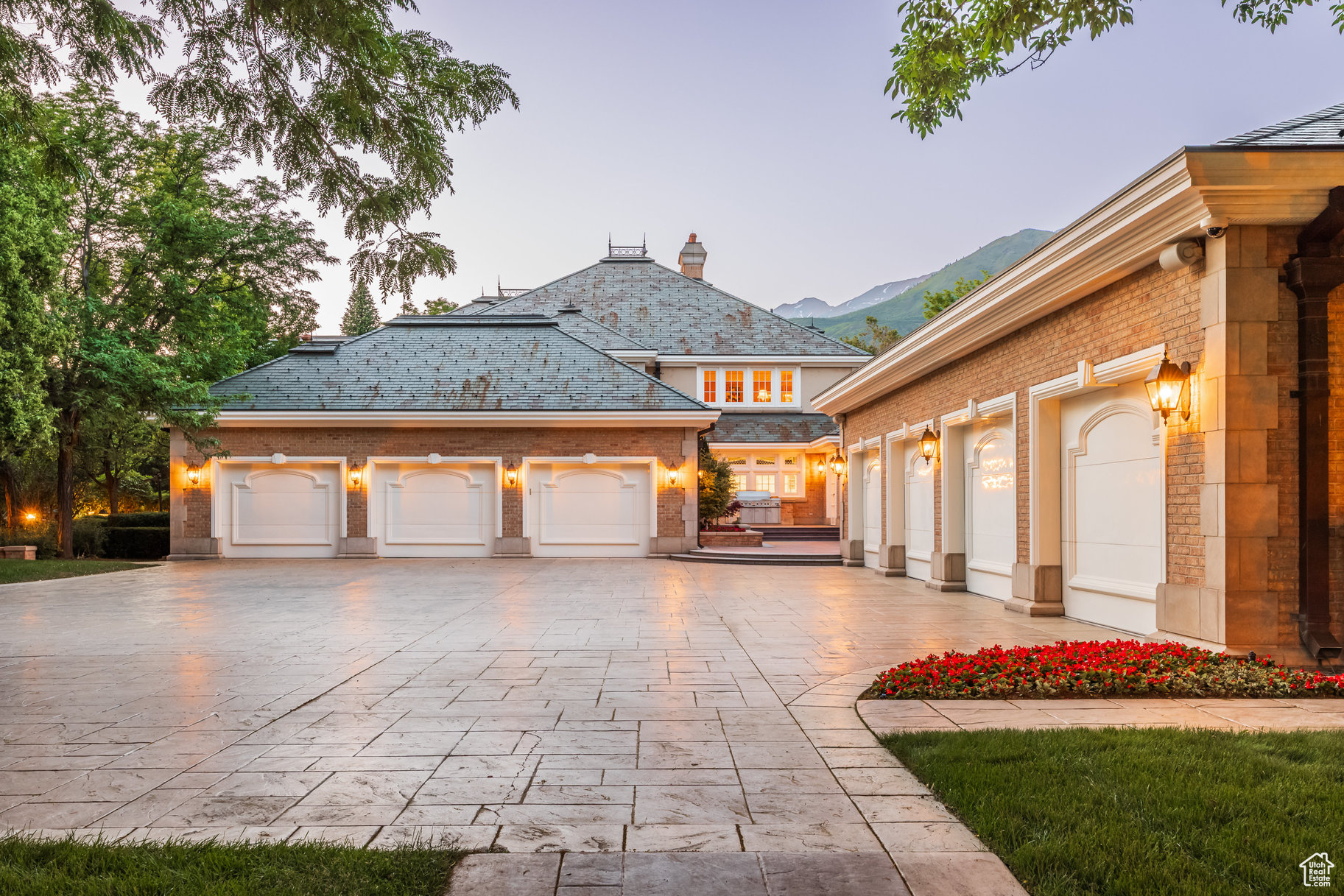 OLD ORCHARD ESTATES - Residential