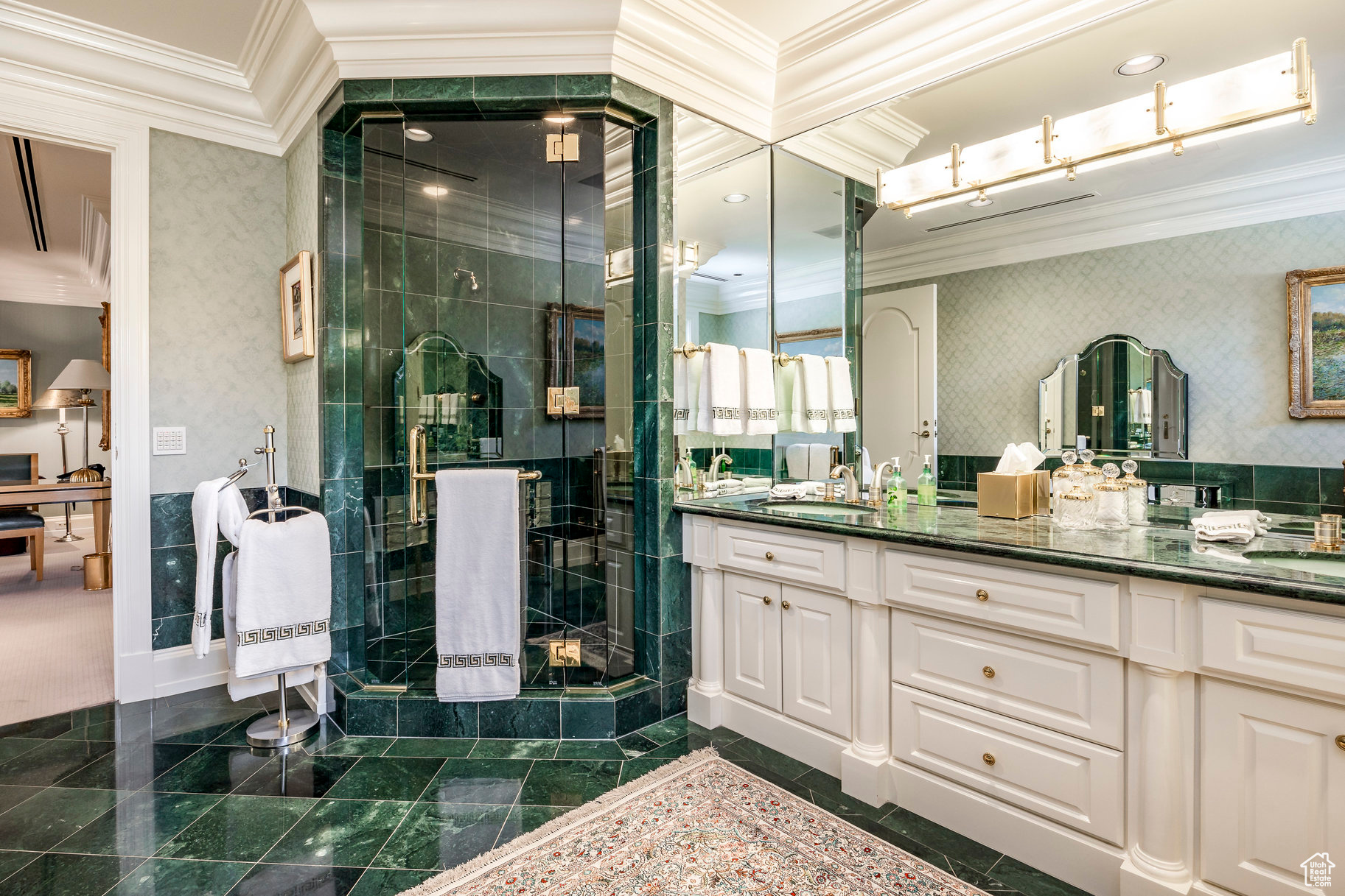 OLD ORCHARD ESTATES - Residential