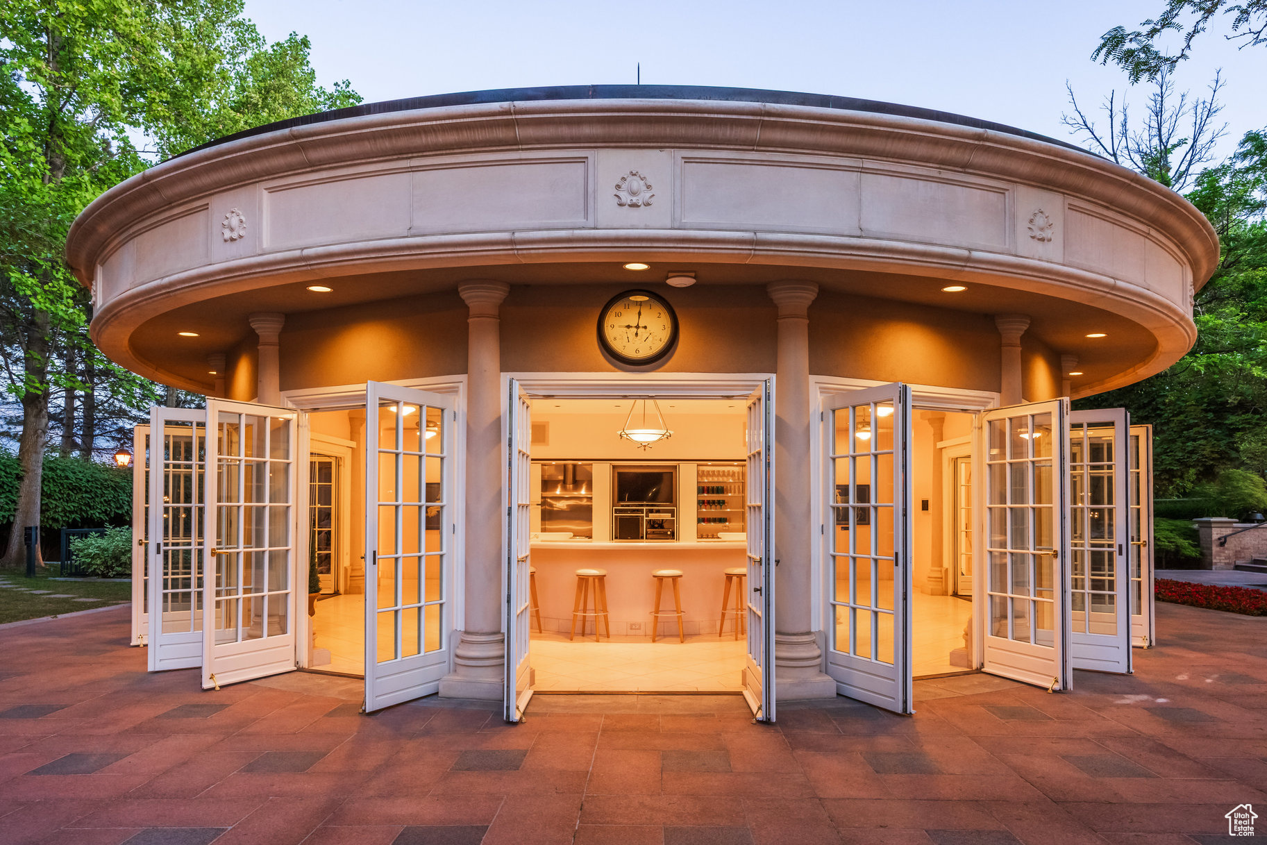 OLD ORCHARD ESTATES - Residential