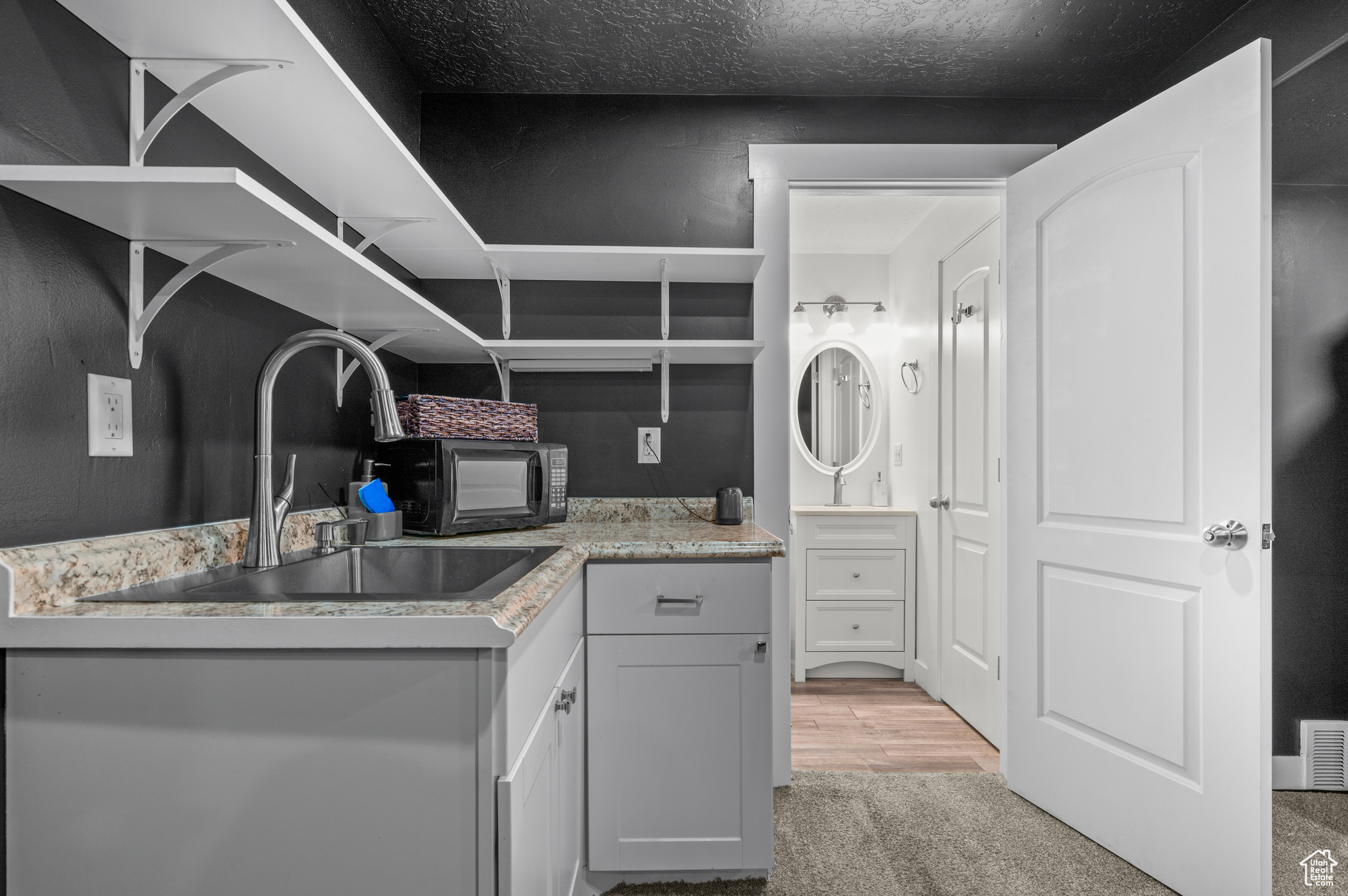 Eagle Mountain, Utah 84005, United States, 5 Bedrooms Bedrooms, ,4 BathroomsBathrooms,Residential,Active,128659