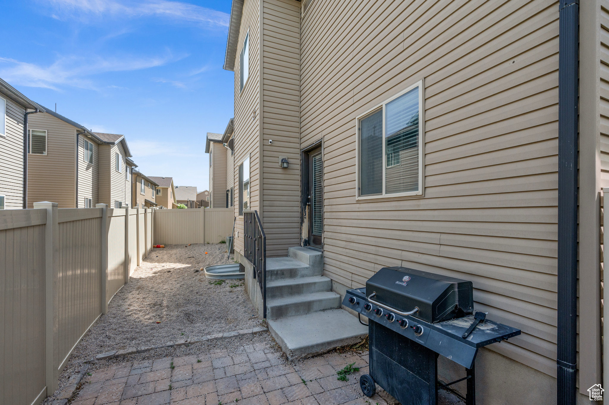 Eagle Mountain, Utah 84005, United States, 5 Bedrooms Bedrooms, ,4 BathroomsBathrooms,Residential,Active,128659