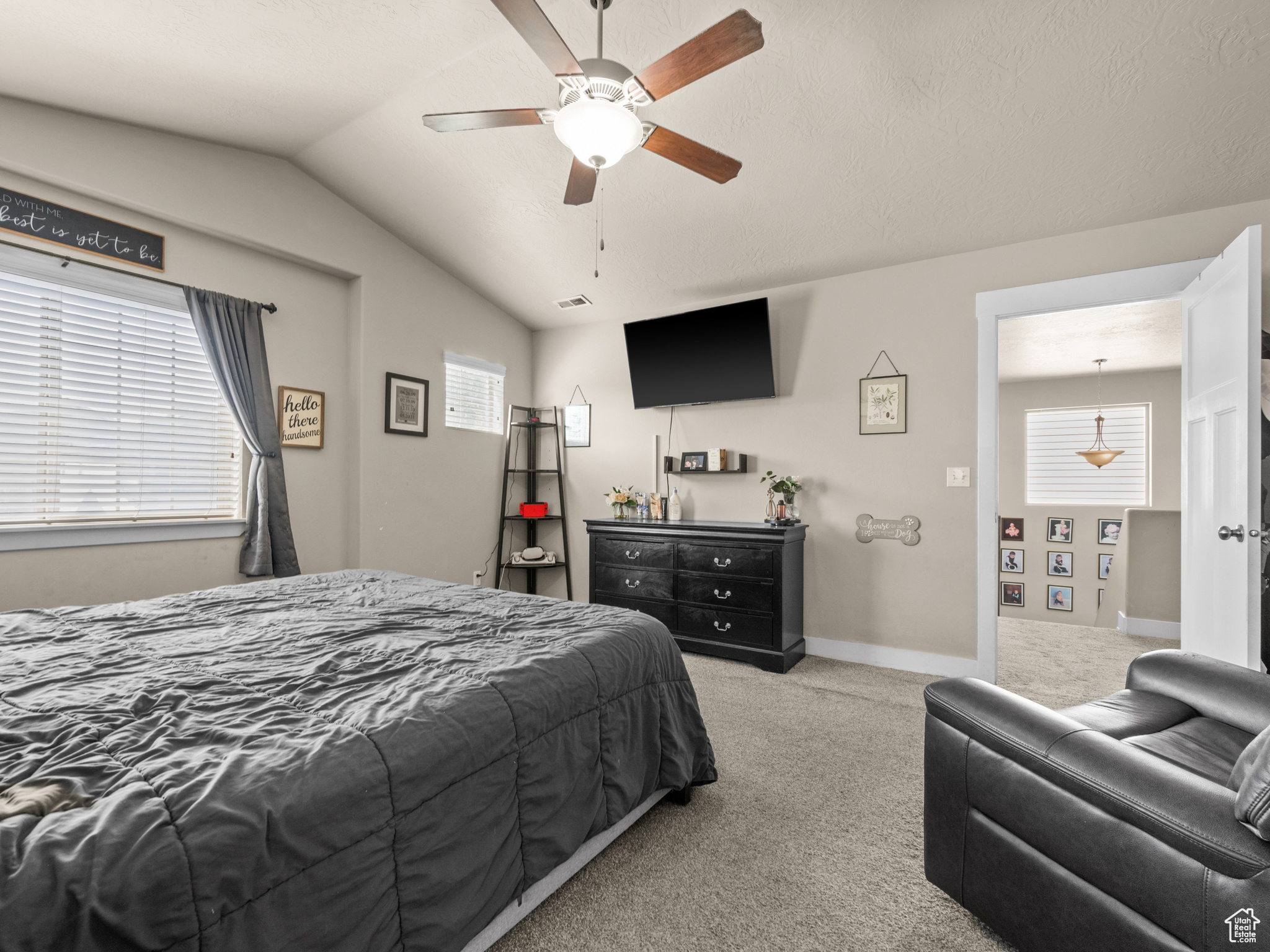 Eagle Mountain, Utah 84005, United States, 5 Bedrooms Bedrooms, ,4 BathroomsBathrooms,Residential,Active,128659