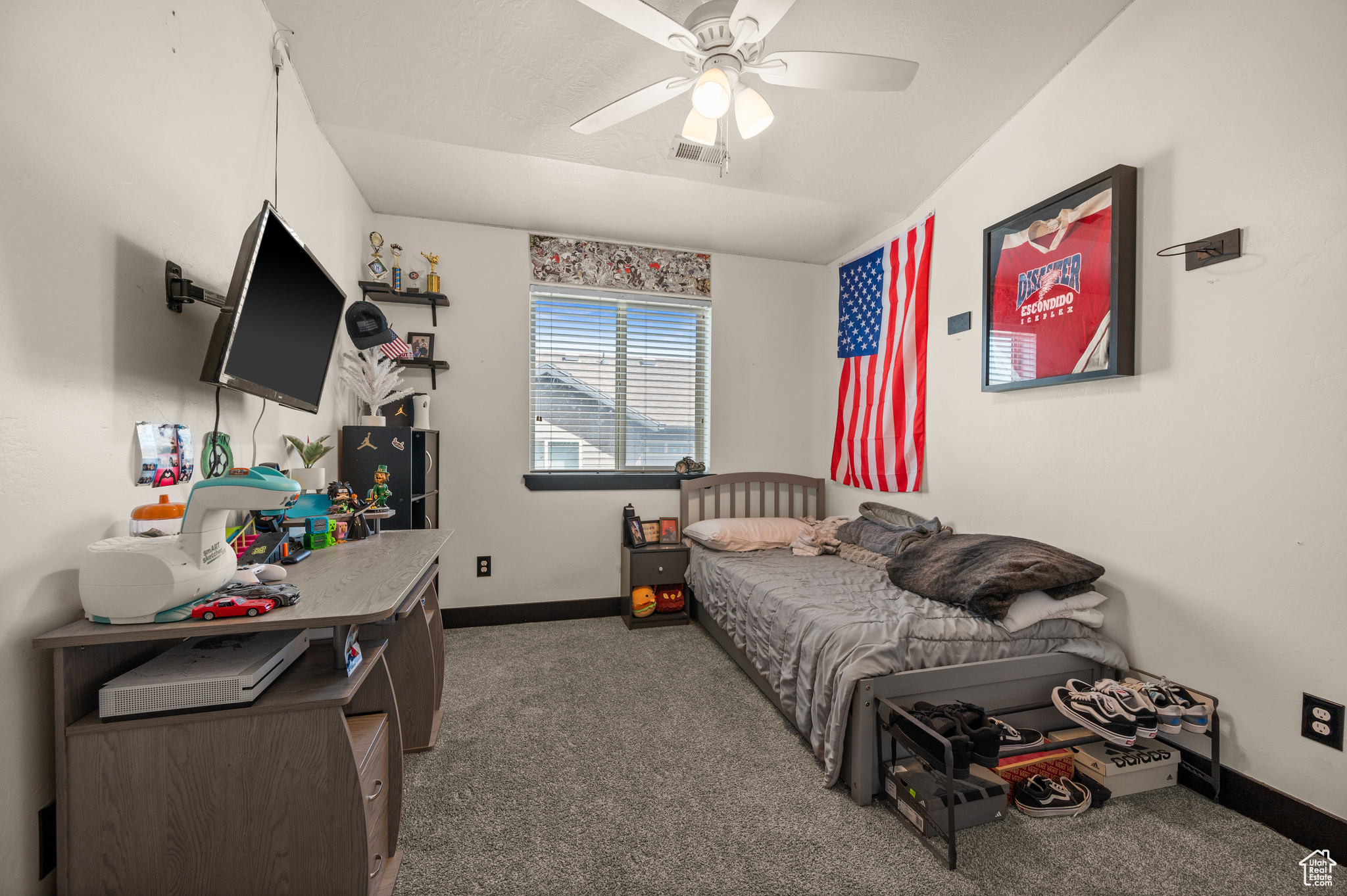 Eagle Mountain, Utah 84005, United States, 5 Bedrooms Bedrooms, ,4 BathroomsBathrooms,Residential,Active,128659