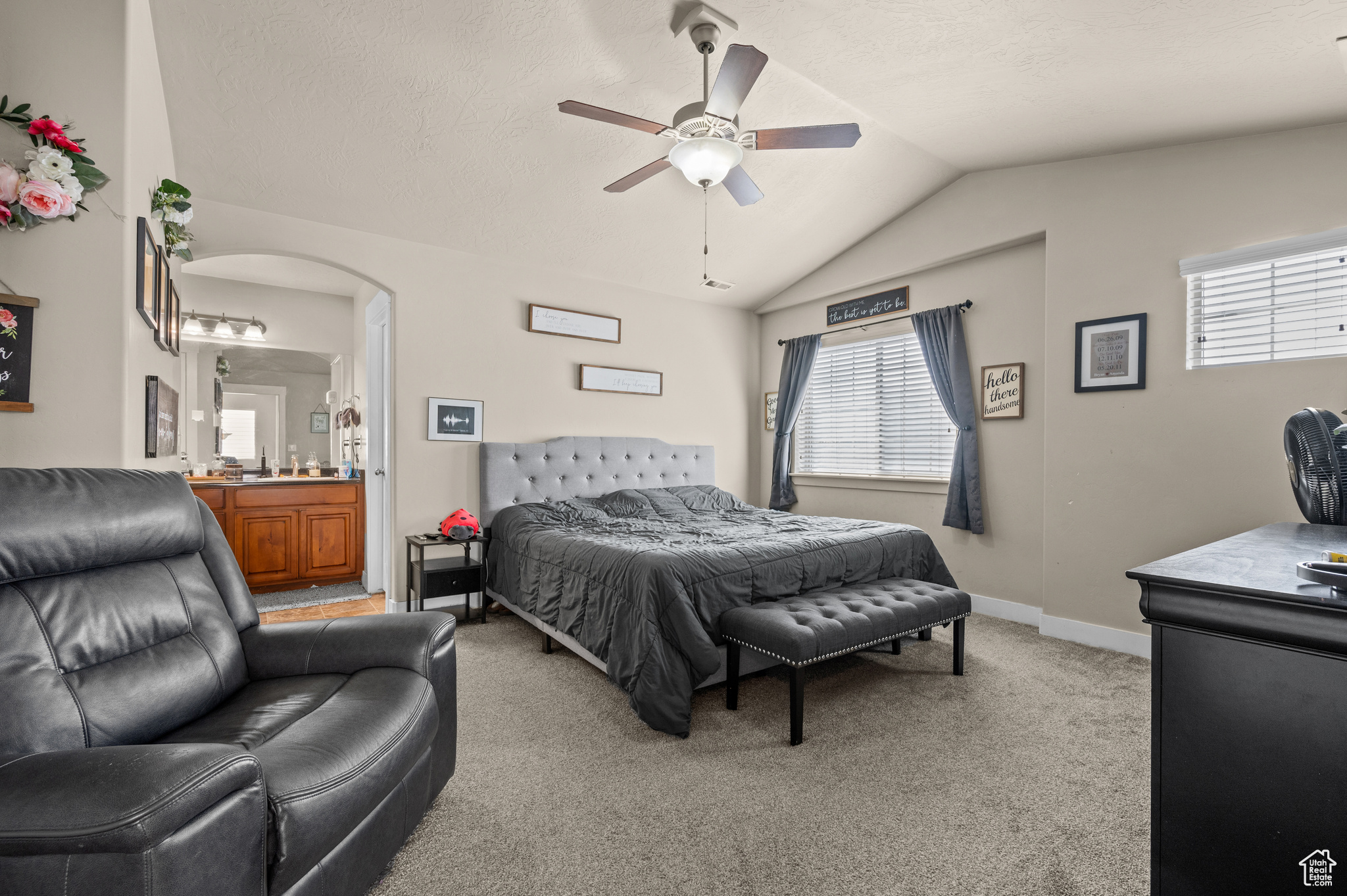 Eagle Mountain, Utah 84005, United States, 5 Bedrooms Bedrooms, ,4 BathroomsBathrooms,Residential,Active,128659