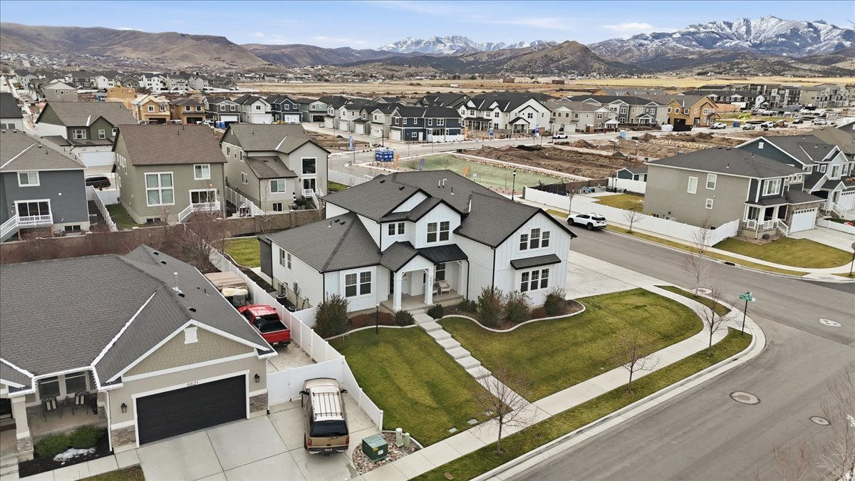 CREEK RIDGE - Residential