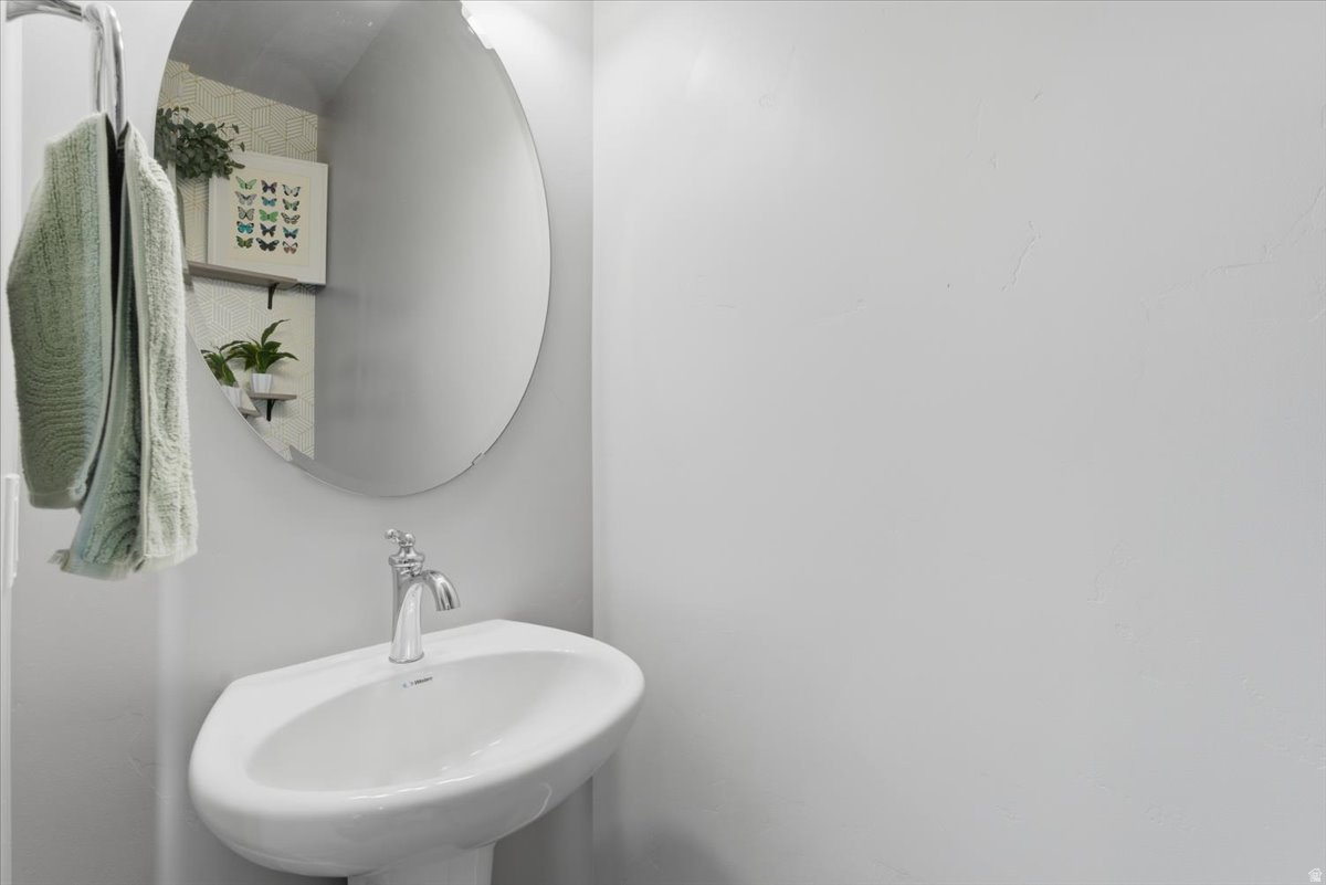 CREEK RIDGE - Residential