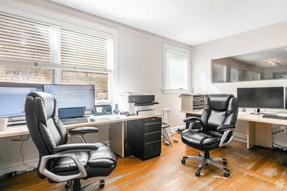 PARK CITY - Commercial Lease