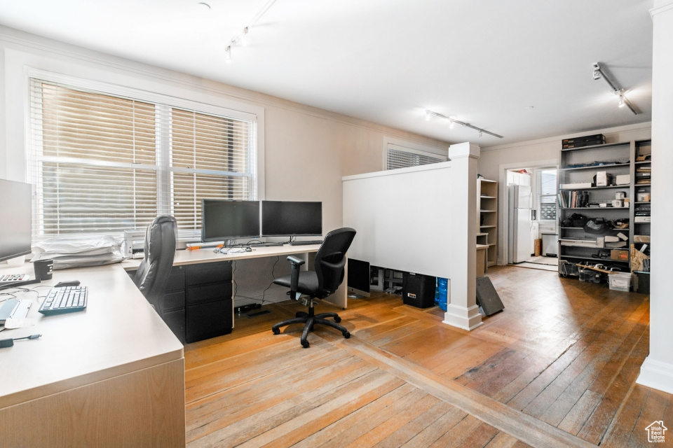 PARK CITY - Commercial Lease