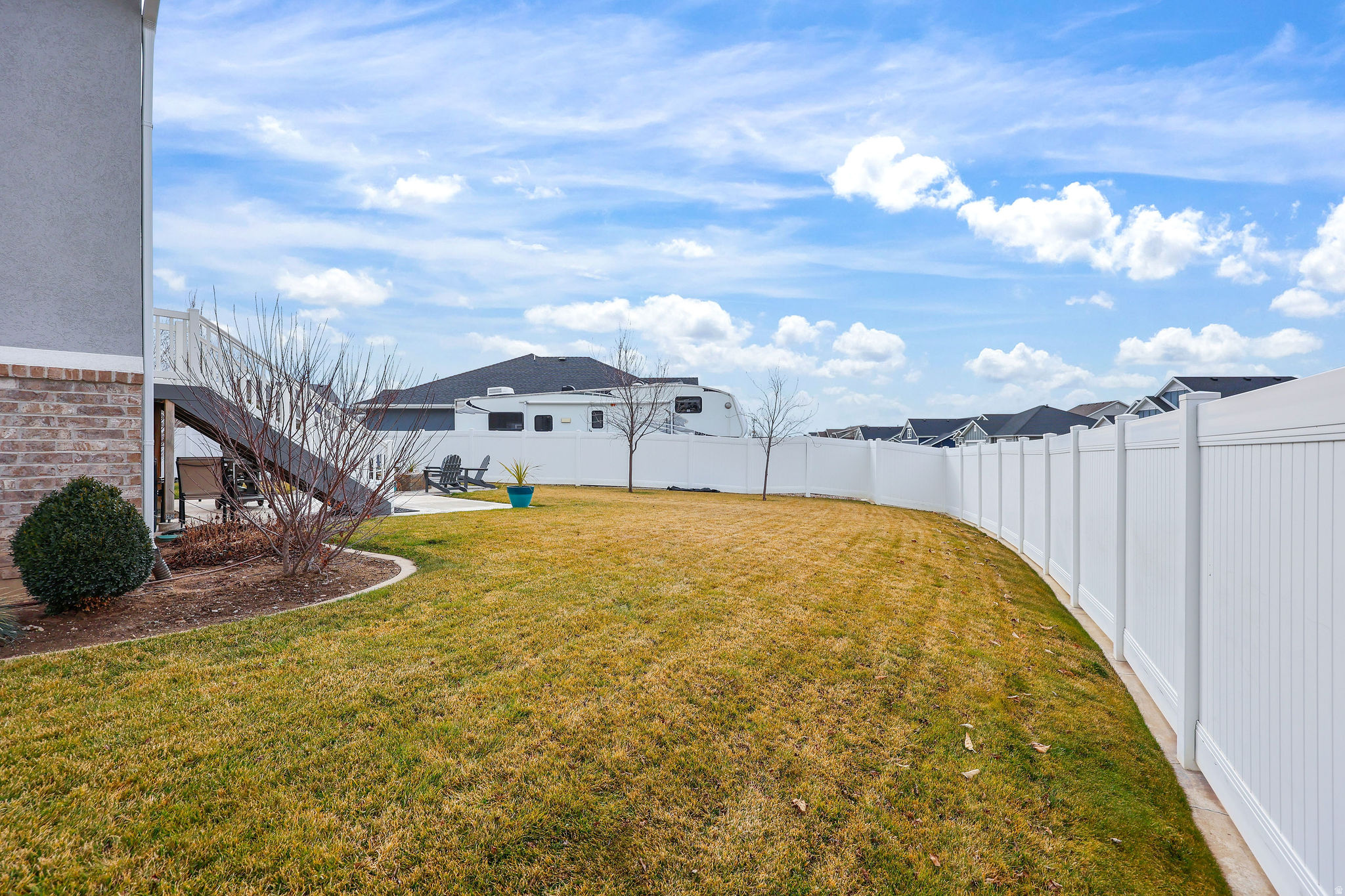 TRAILS EDGE - Residential