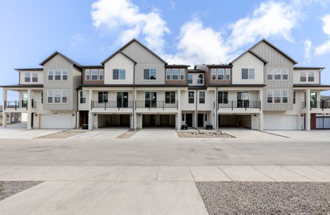 Townhouse For Sale - 12721 S Goat Falls Cv #2028<br/> Salt Lake County, Herriman, UT 84096
