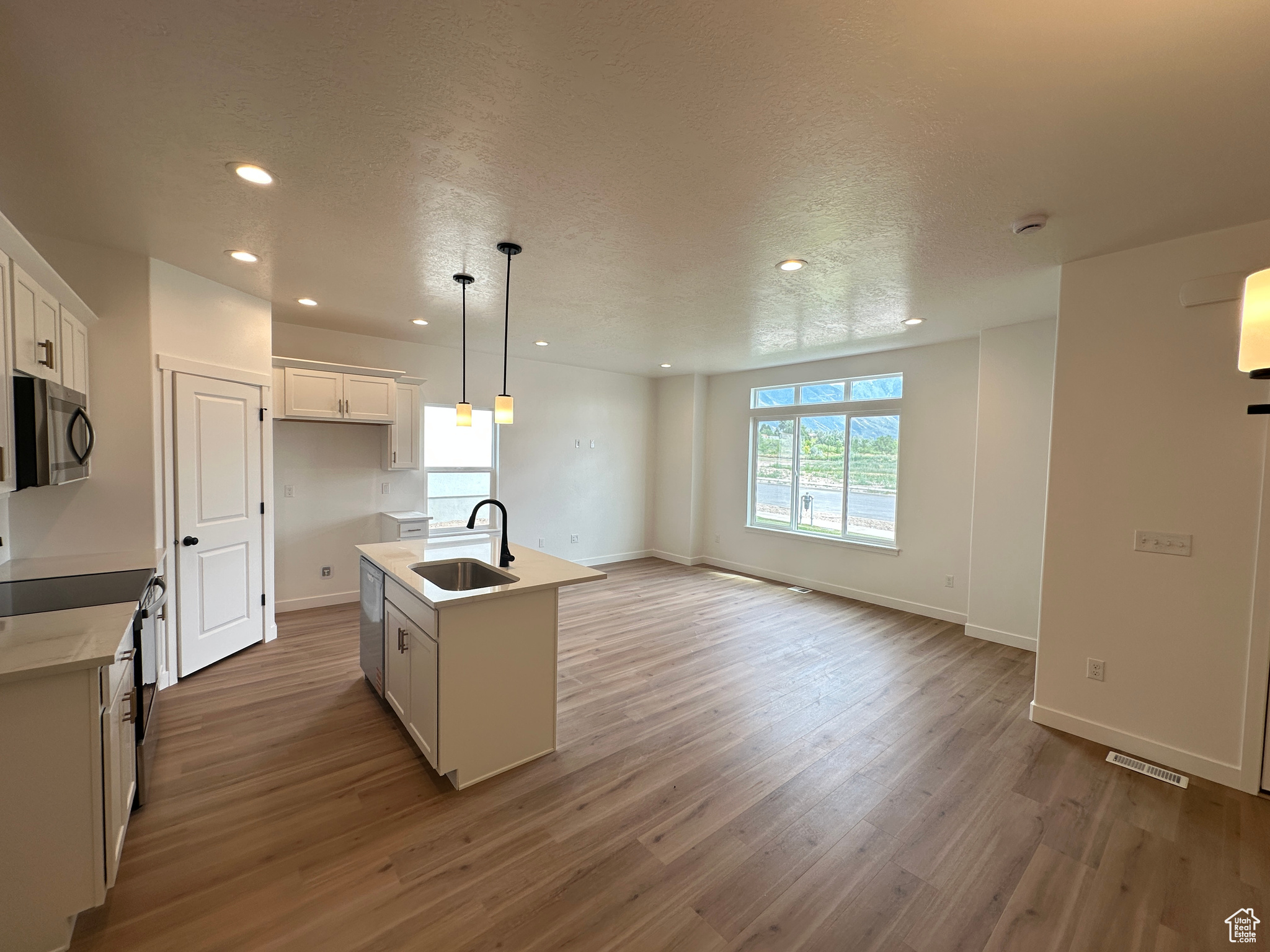 MOONLIGHT VILLAGE - Residential