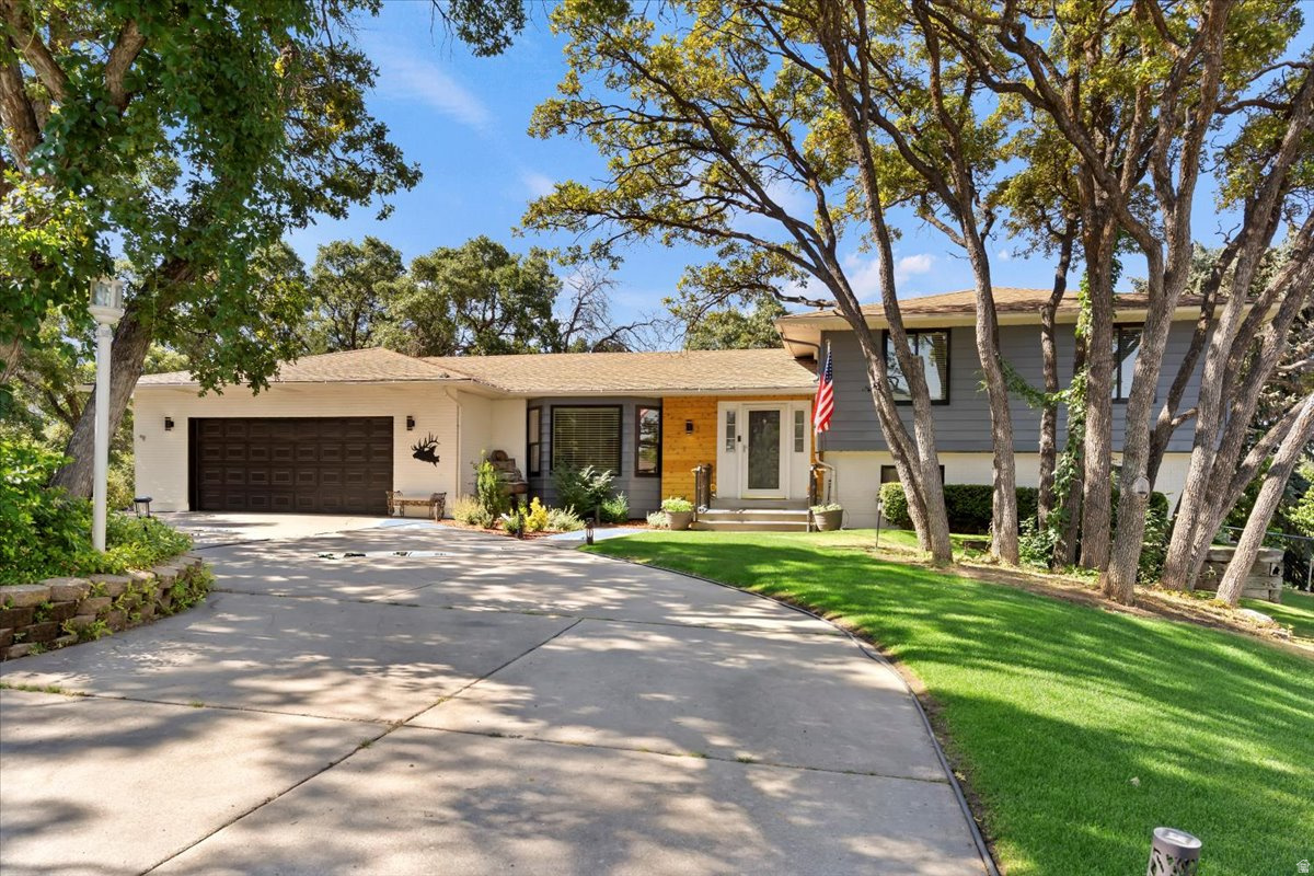 LA DONNA MESA - Residential