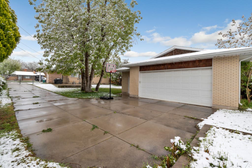 Photo of 1150 S 760 W, Woods Cross, UT 84087 (MLS # 2167827)