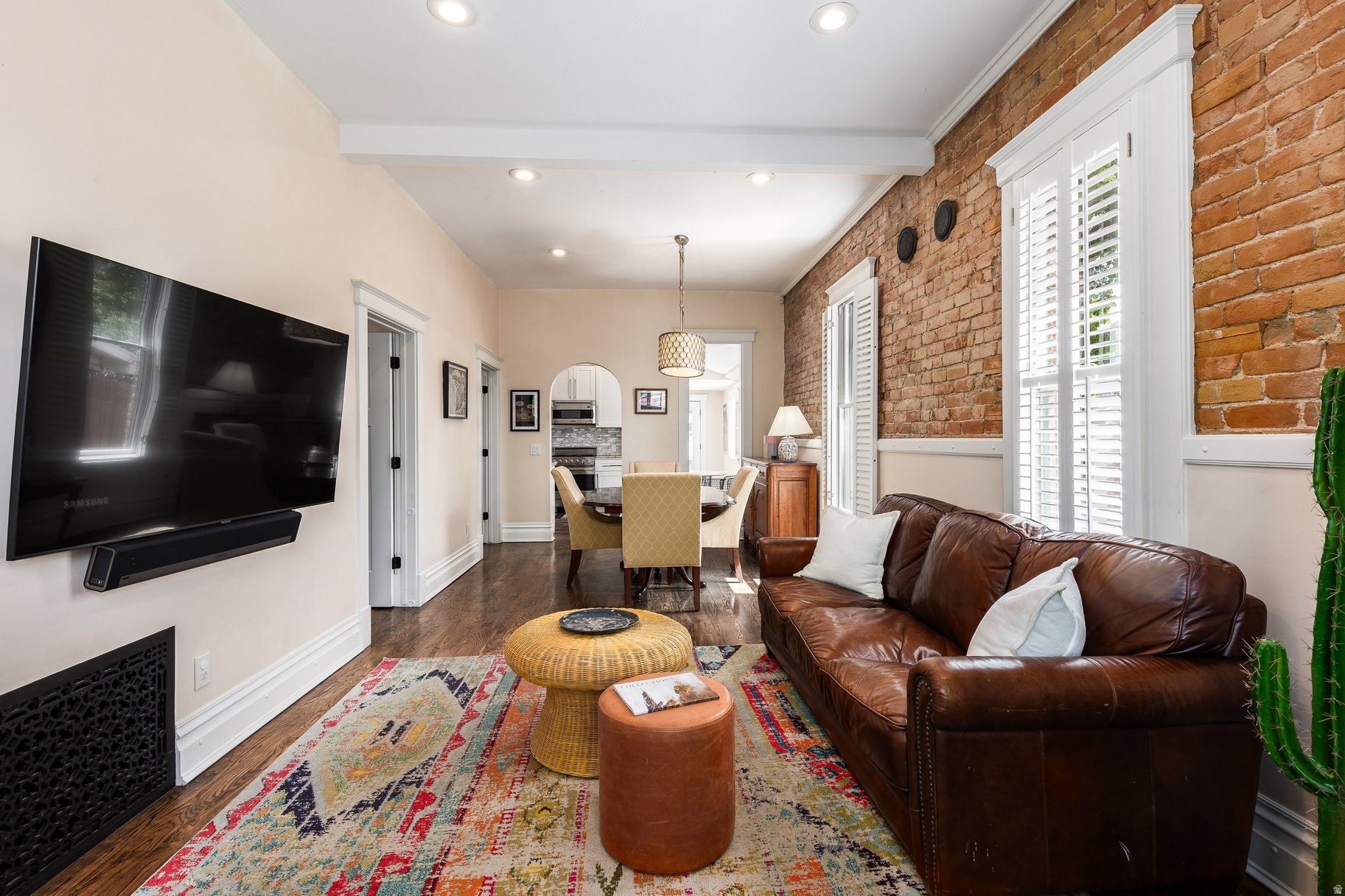 AVENUES - Residential