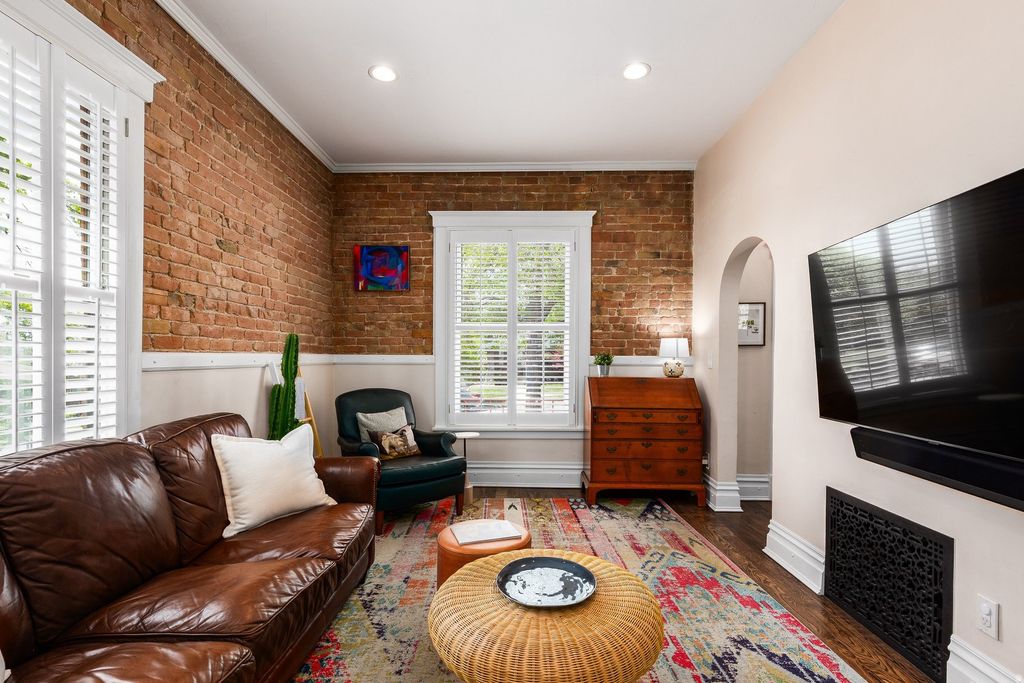 Photo of 374 N F ST E, Salt Lake City, UT 84103 (MLS # 2152929)