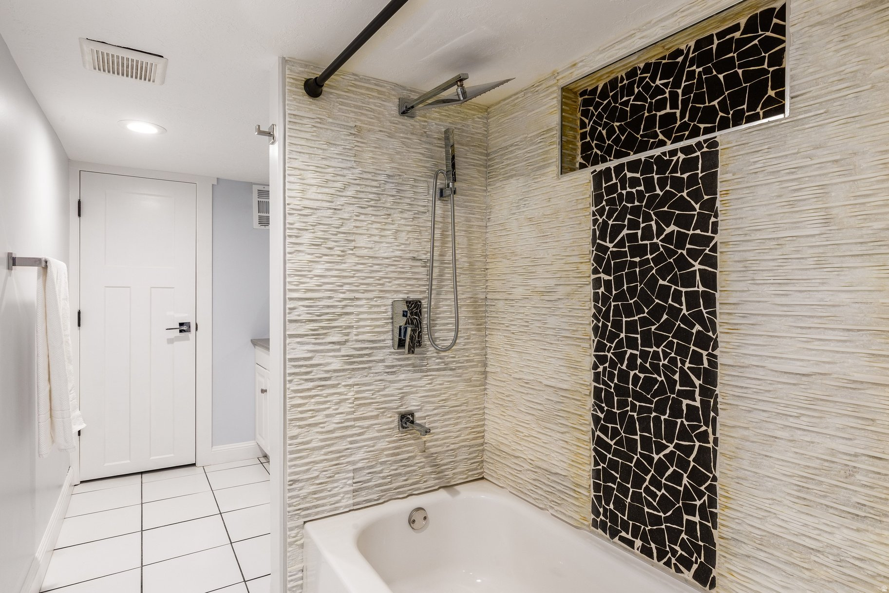 AVENUES - Residential