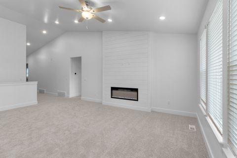 Tiny photo for 626 S 125 E, Hyde Park, UT 84318 (MLS # 2135408)