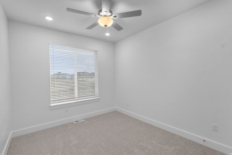 Tiny photo for 626 S 125 E, Hyde Park, UT 84318 (MLS # 2135408)