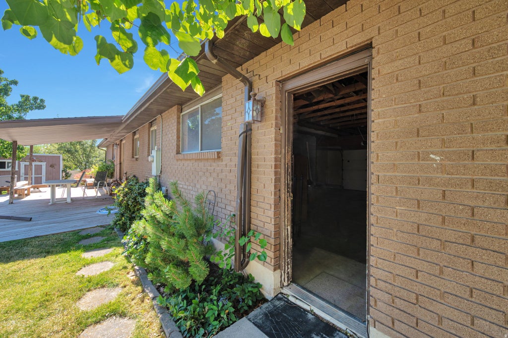 Photo of 2498 W SWASEY DR, Taylorsville, UT 84129 (MLS # 2171781)