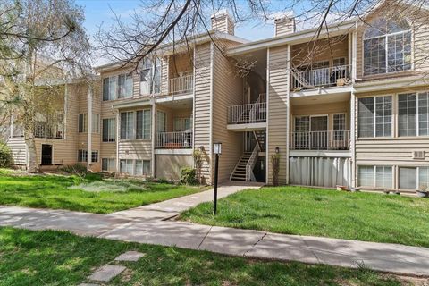 Photo of 650 S MAIN ST #4104, Bountiful, UT 84010 (MLS # 2146645)