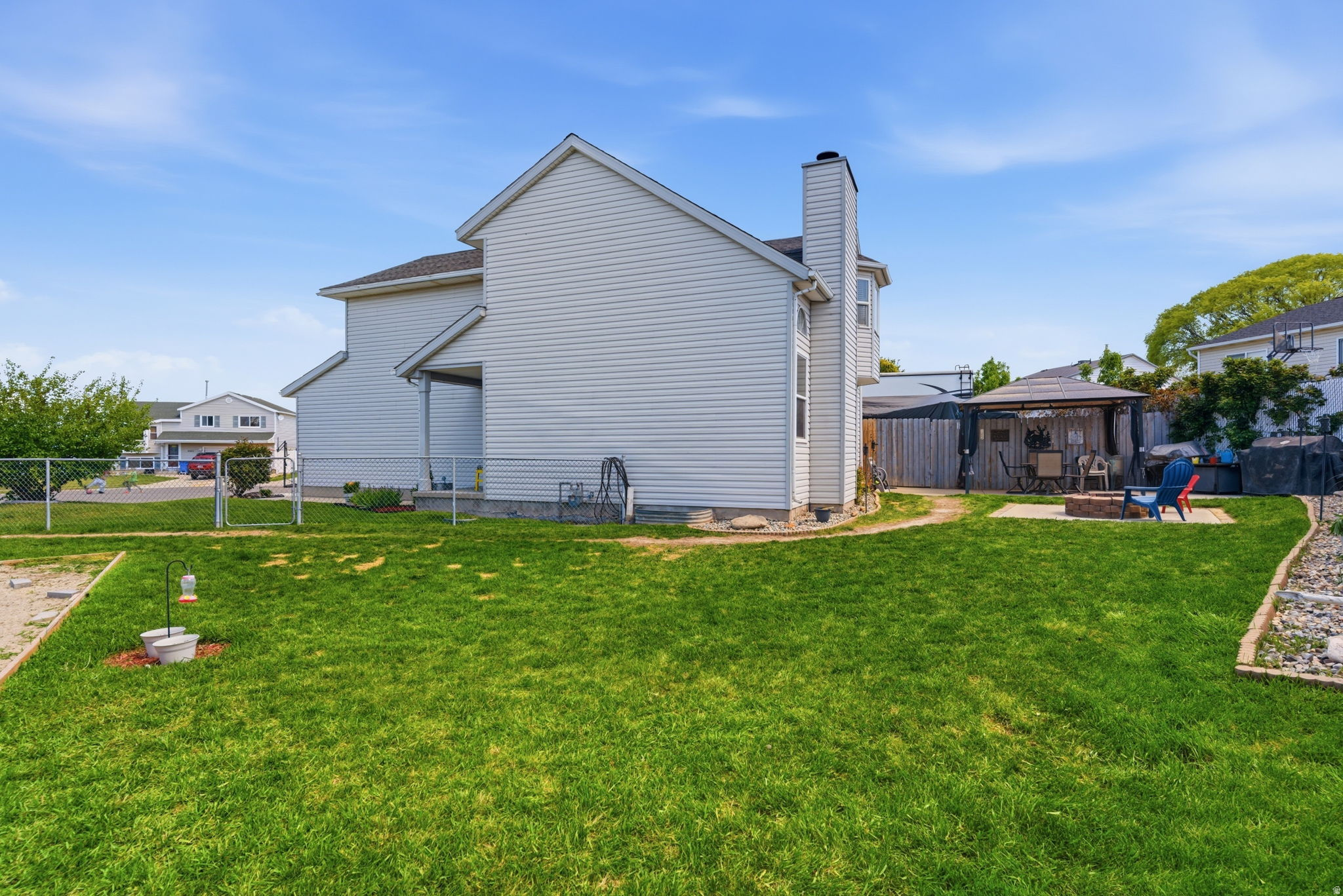 SHADOW RUN ESTATES - Residential