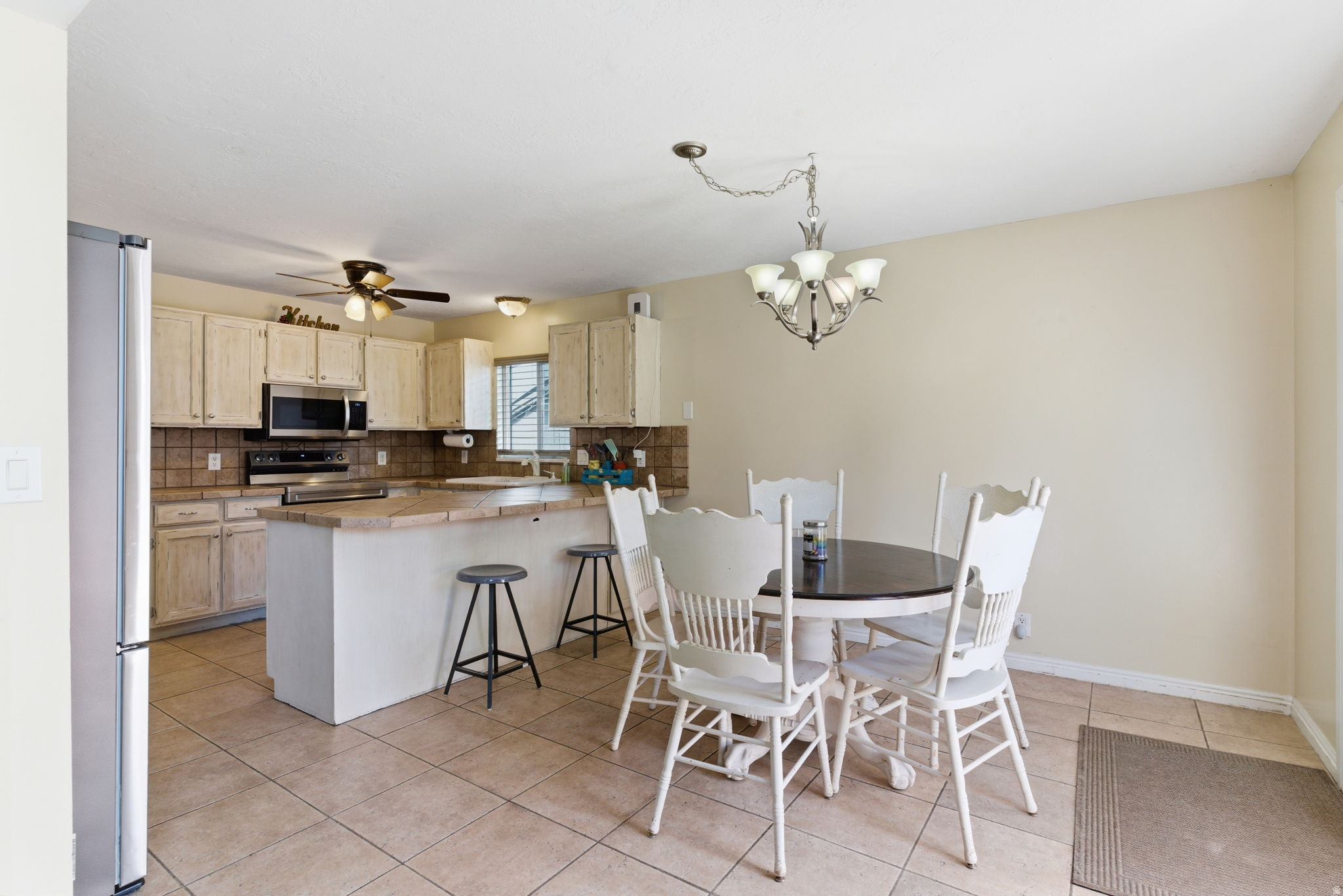 SHADOW RUN ESTATES - Residential