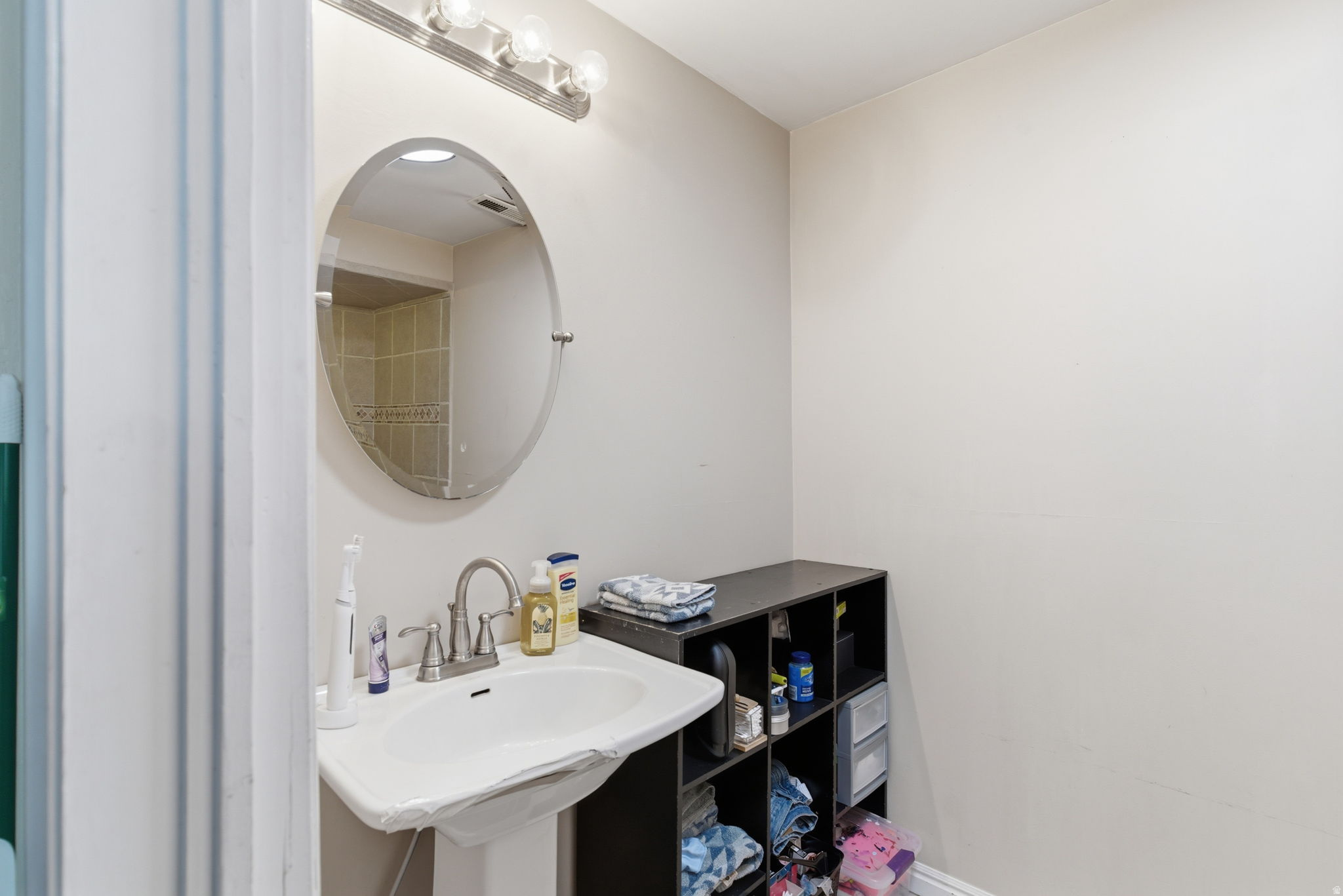 SHADOW RUN ESTATES - Residential