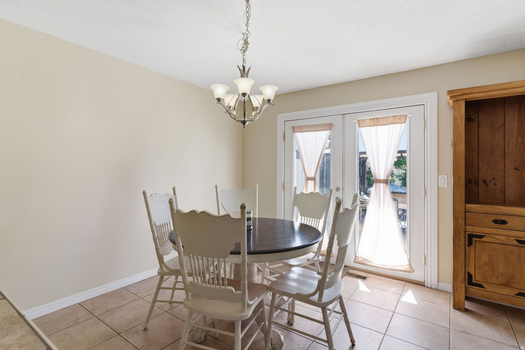 SHADOW RUN ESTATES - Residential