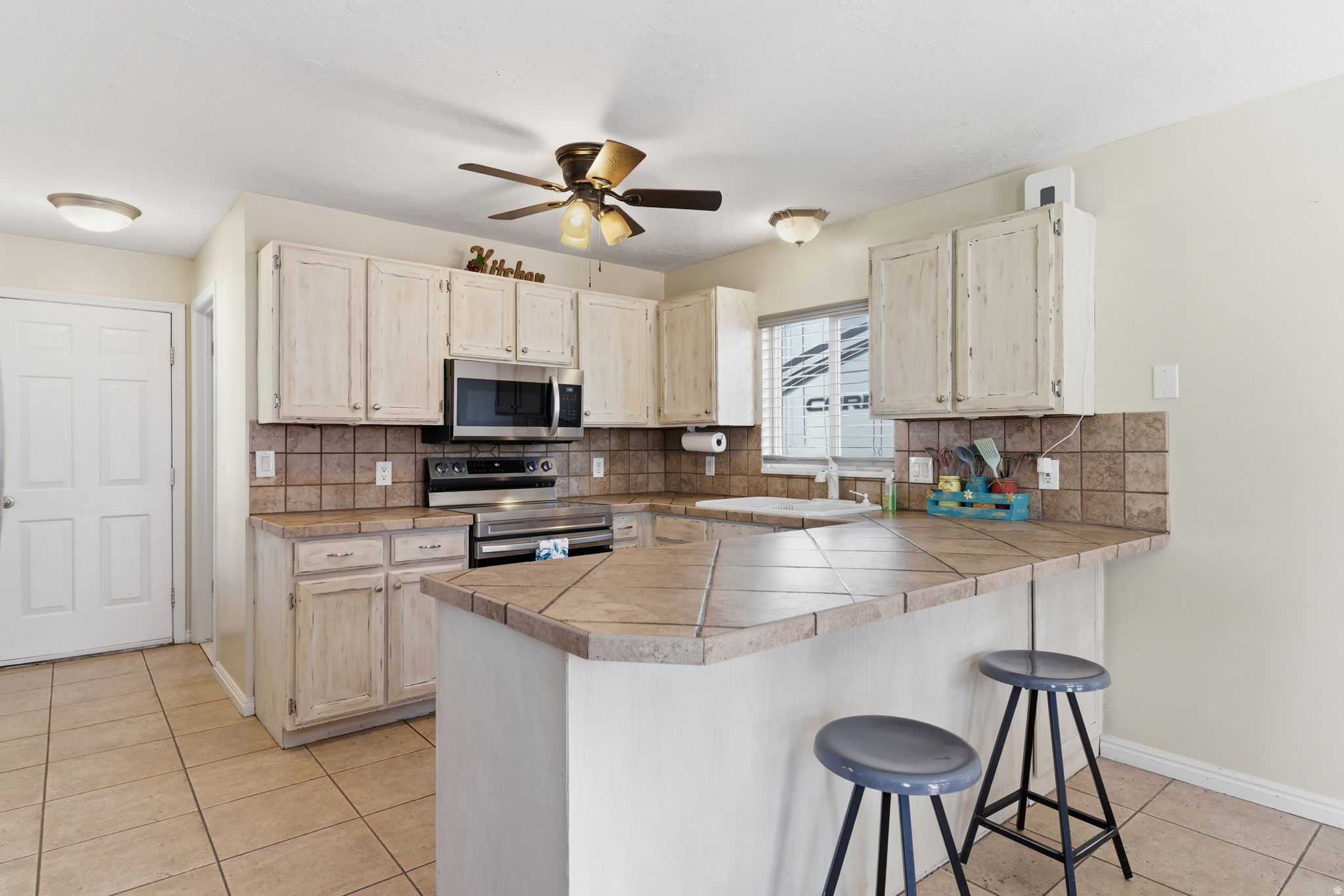 SHADOW RUN ESTATES - Residential