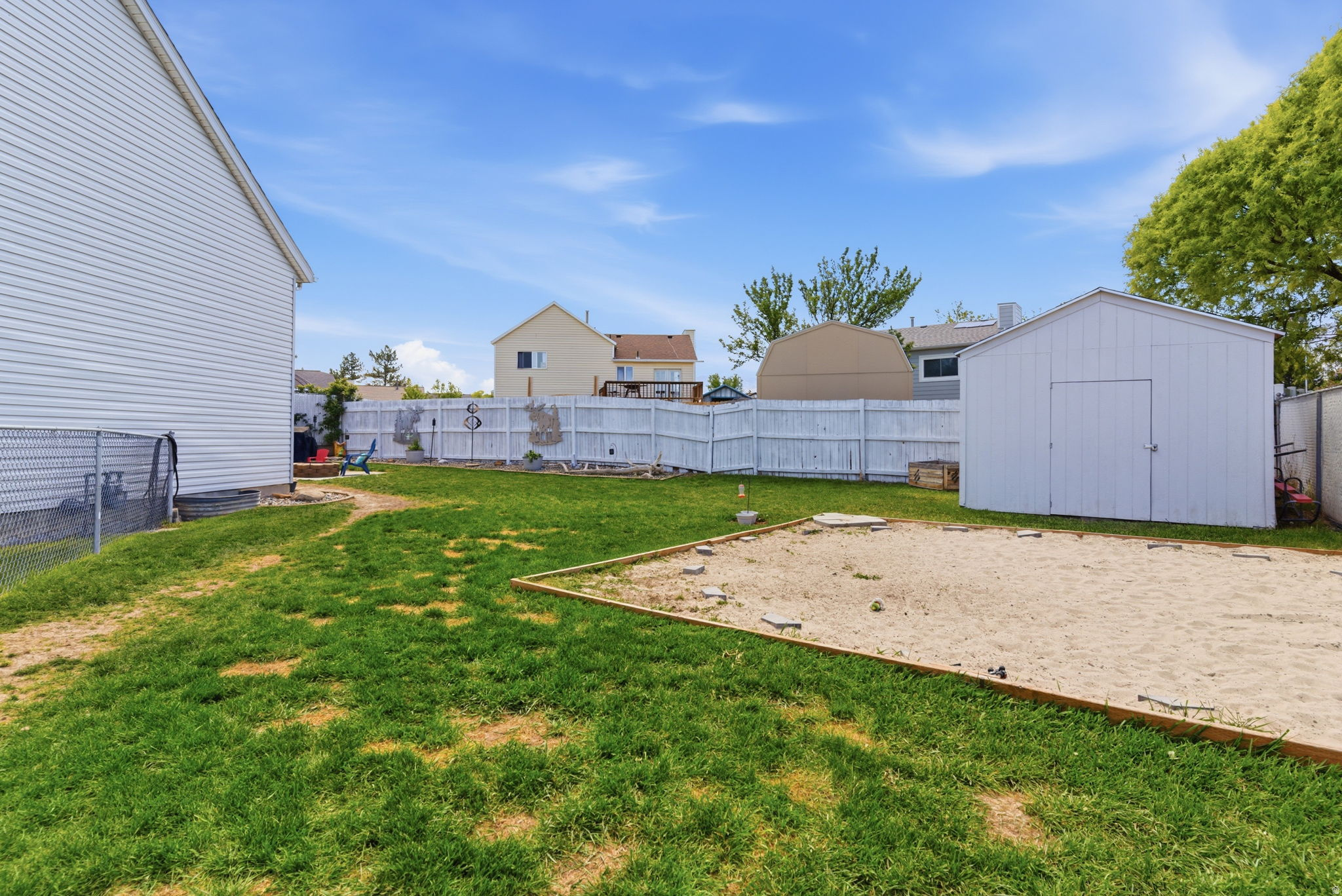 SHADOW RUN ESTATES - Residential