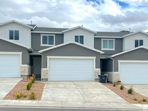Photo of 639 S 660 E, Nephi, UT 84648 (MLS # 2114903)