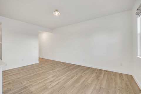 Tiny photo for 1058 S LILAC WAY, Mapleton, UT 84664 (MLS # 2134083)