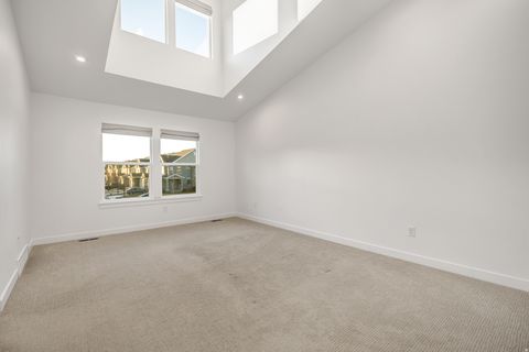 Tiny photo for 1058 S LILAC WAY, Mapleton, UT 84664 (MLS # 2134083)