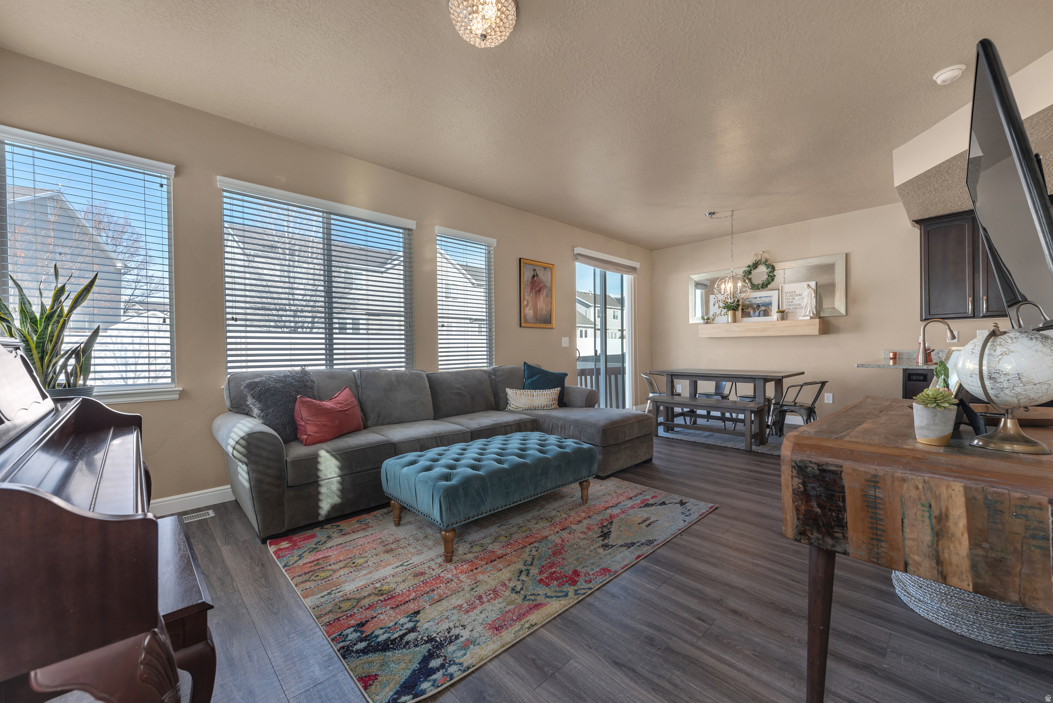 THANKSGIVING - Residential Lease