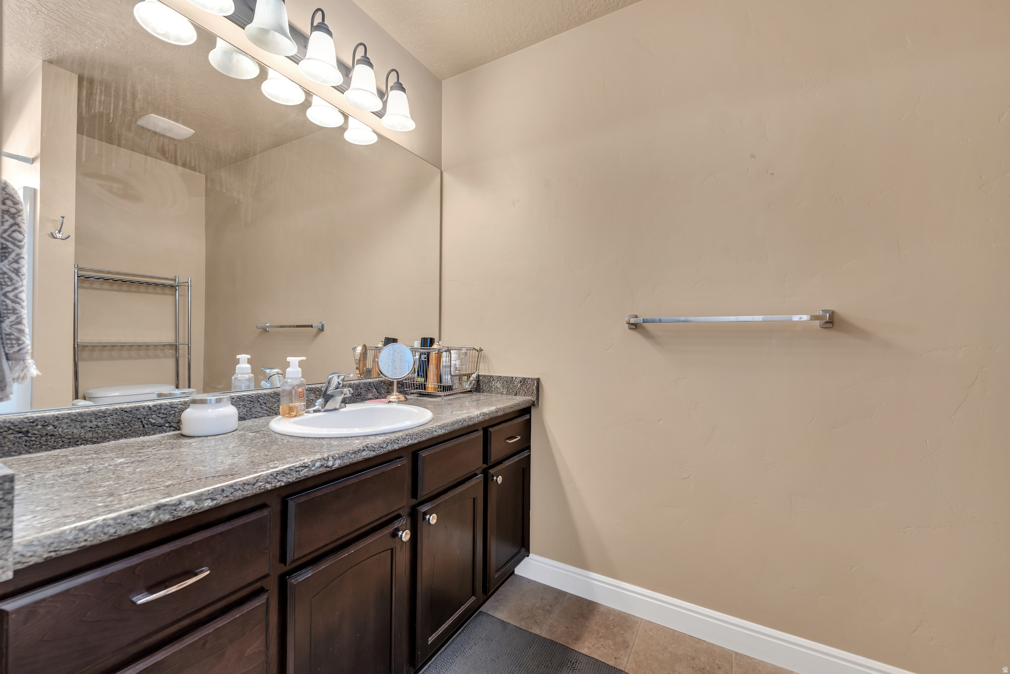 THANKSGIVING - Residential Lease