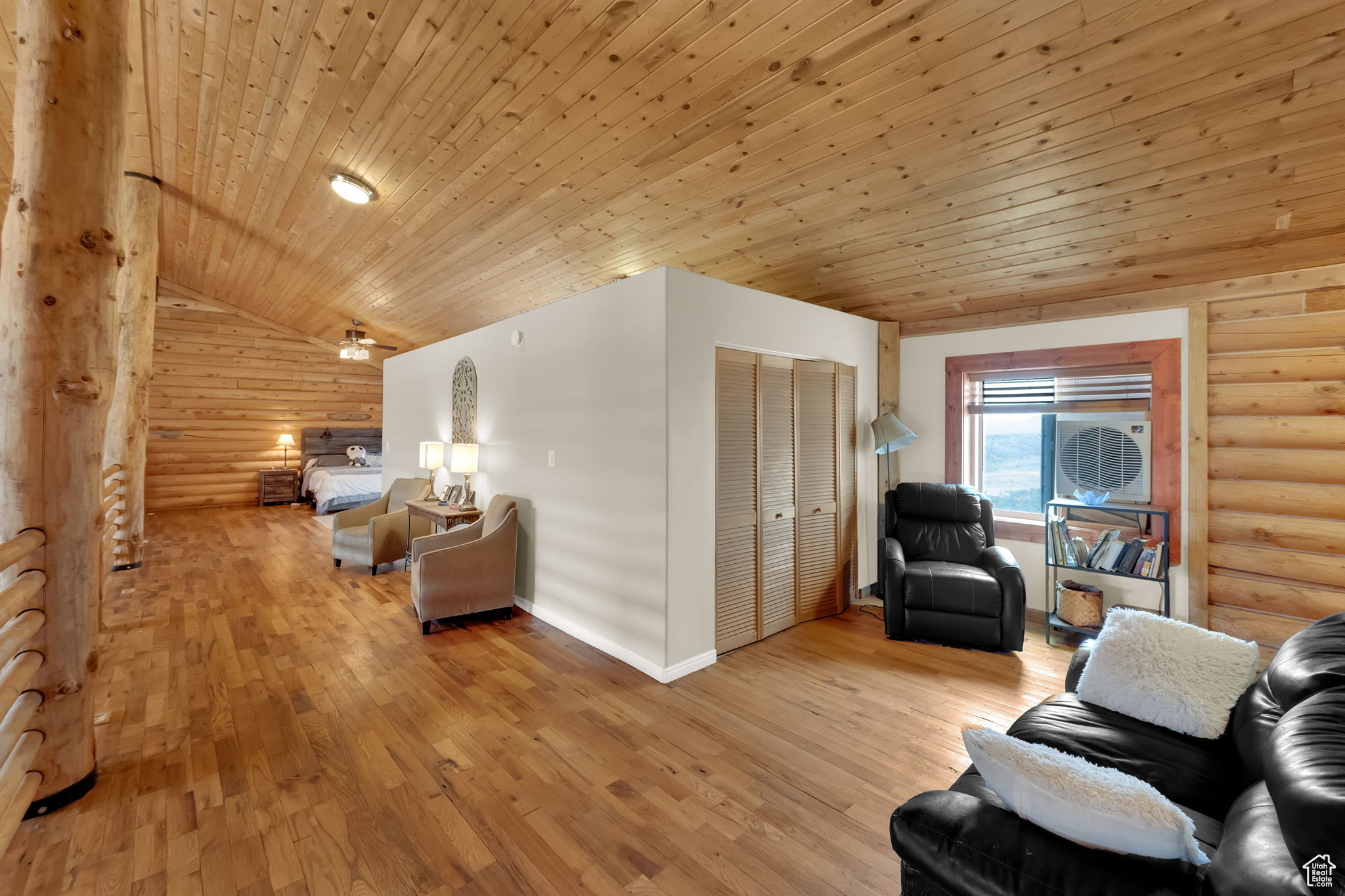 BANDANNA RANCH - Residential
