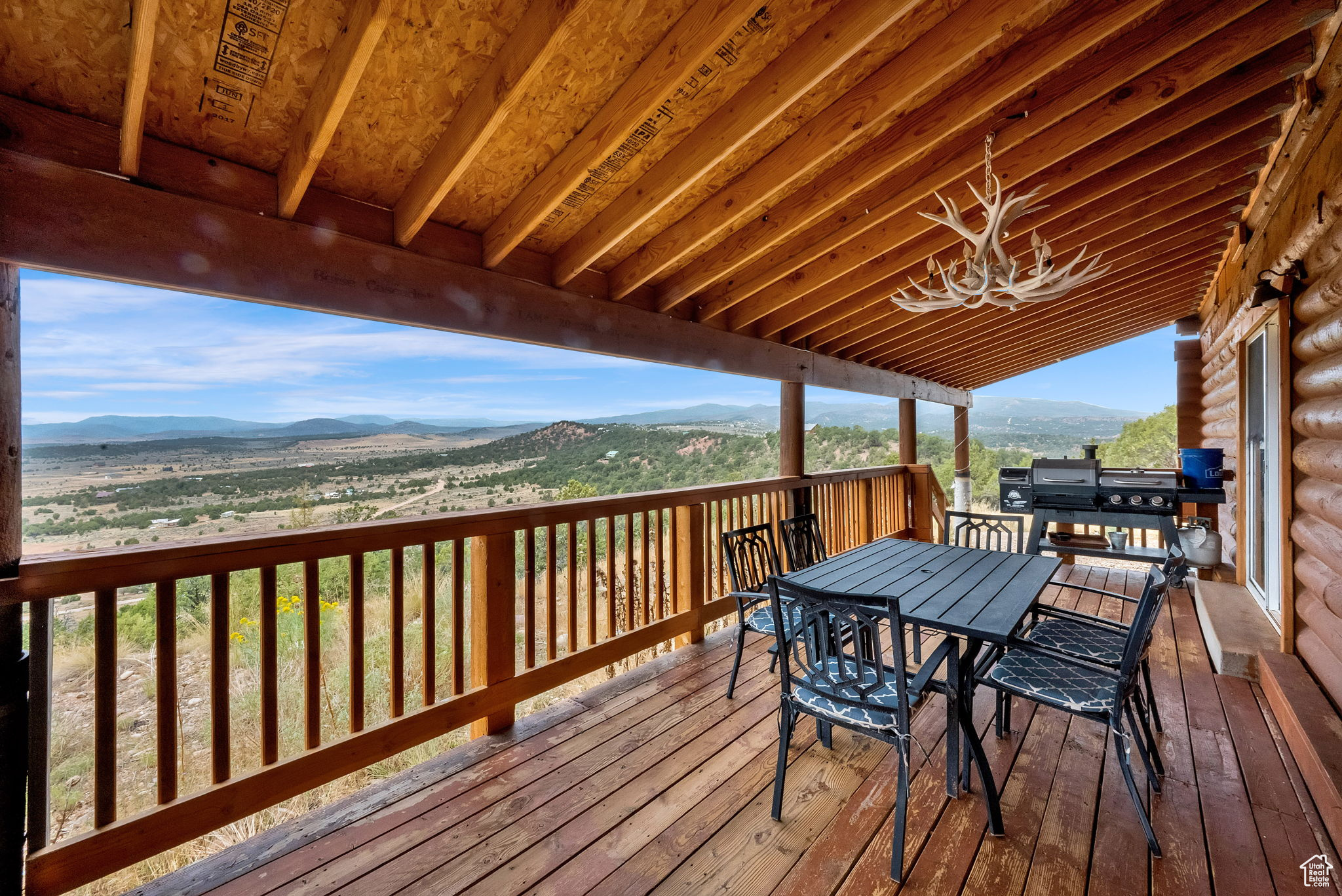 BANDANNA RANCH - Residential