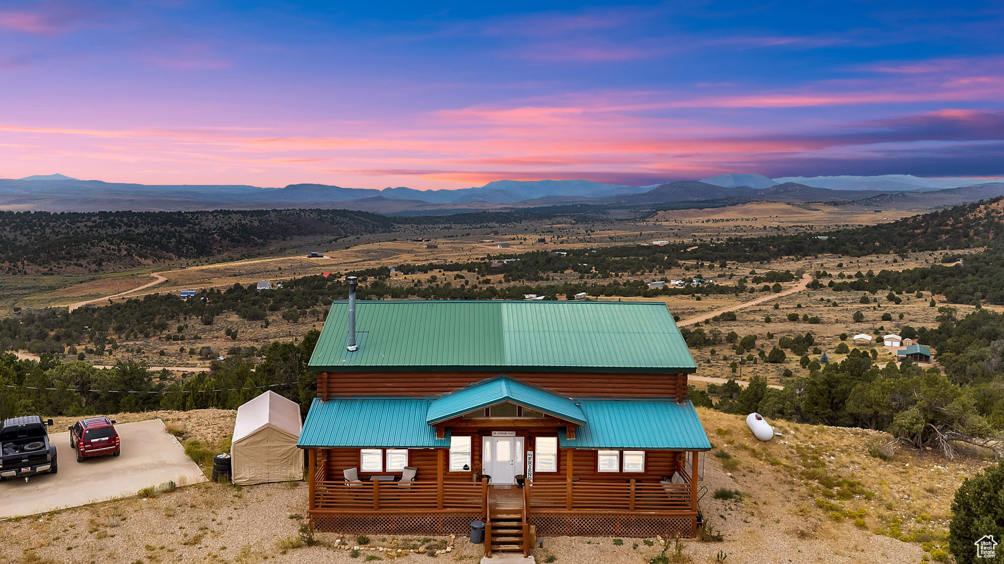 BANDANNA RANCH - Residential