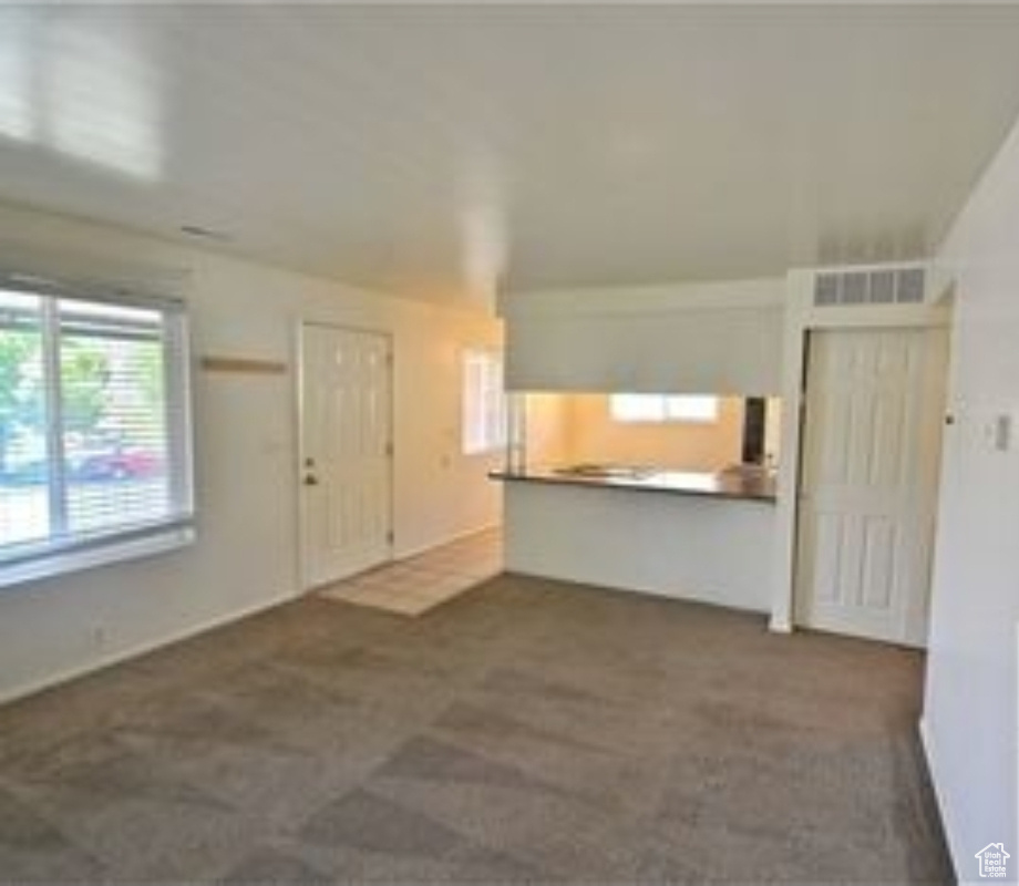 OAKLEY SUB - Residential Lease