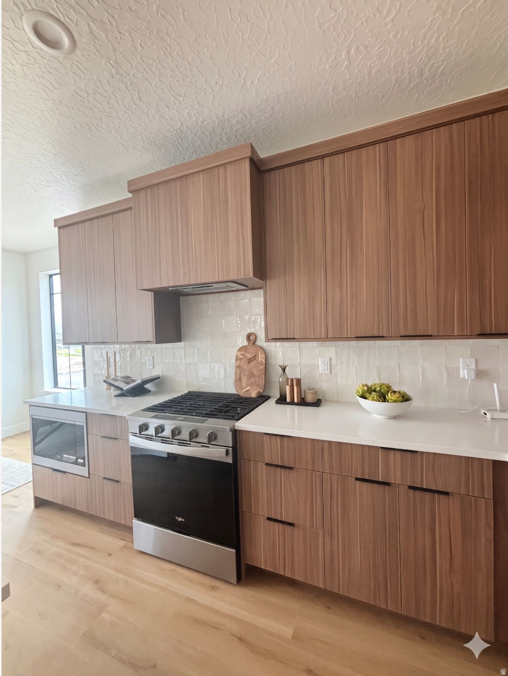 VISTAS AT THE POINT - Residential