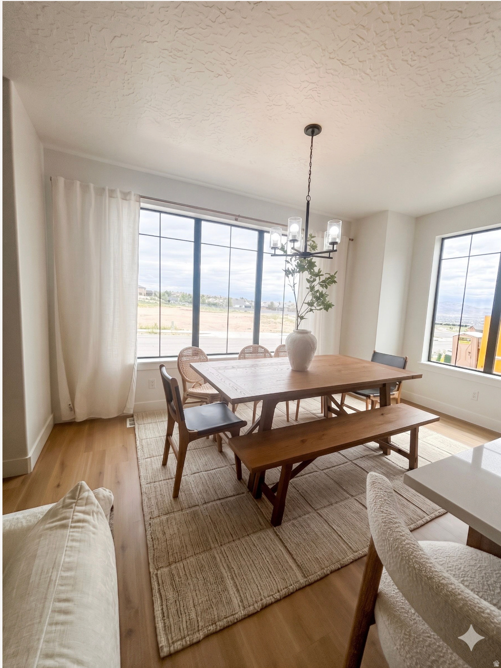 VISTAS AT THE POINT - Residential