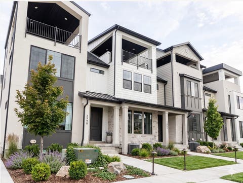 Townhouse For Sale - 2986 W Windscape Dr<br/> Lehi, UT 84048