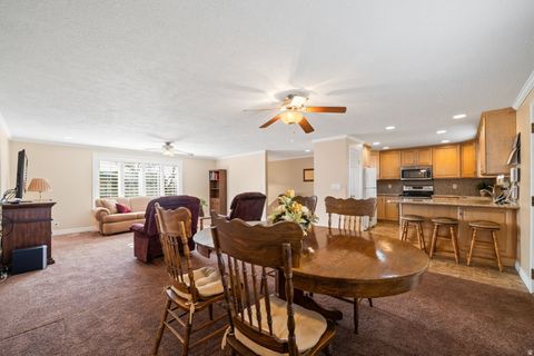 Tiny photo for 725 E 600 S, Centerville, UT 84014 (MLS # 2126156)