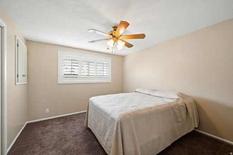 Tiny photo for 725 E 600 S, Centerville, UT 84014 (MLS # 2126156)