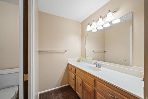 Tiny photo for 725 E 600 S, Centerville, UT 84014 (MLS # 2126156)