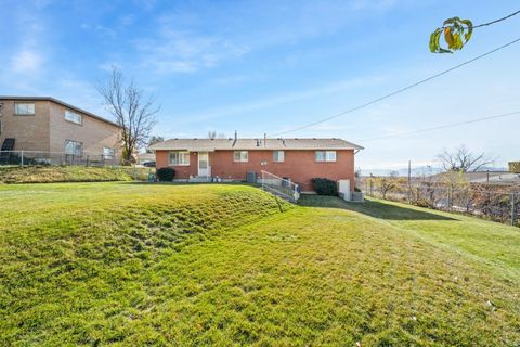 Tiny photo for 725 E 600 S, Centerville, UT 84014 (MLS # 2126156)