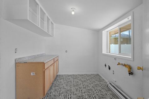 Tiny photo for 388 E 600 S, Payson, UT 84651 (MLS # 2157119)