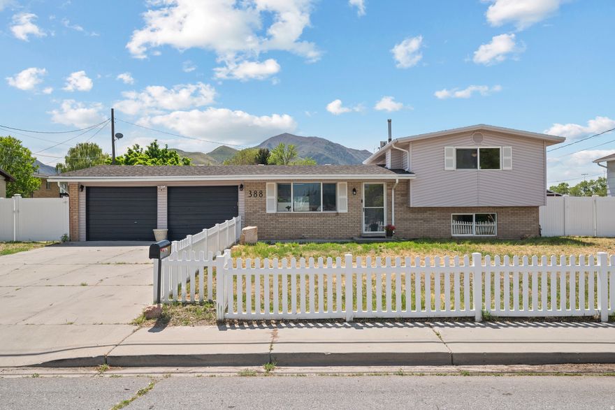 Square footage given as a courtesy, buyer to verify all.