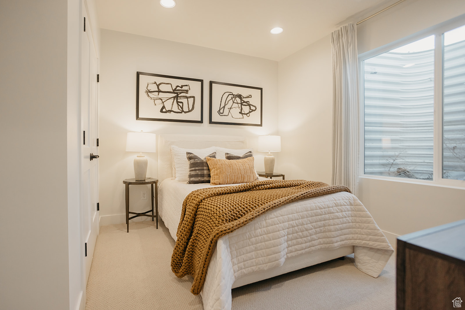 WILLOW ESTATES - Residential